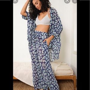 Free People Blue and White pants